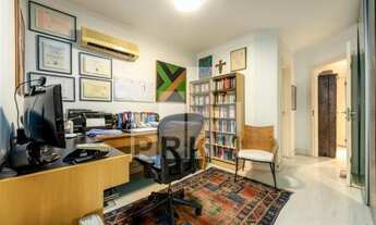 Imagem 2: Itaim Bibi - Três suítes, duas vagas demarcadas, 150 m² úteis