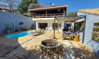 Imagem: Casa em condomínio com vista para Pedra