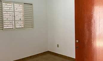 Imagem 2: Casa para venda com 165 metros quadrados com 3 quartos