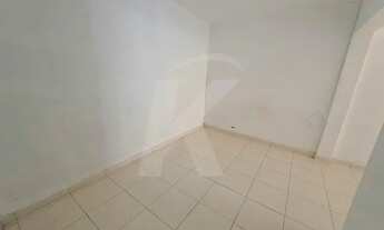 Imagem: Casa com 2 dormitórios, sala, cozinha