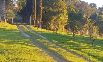 Imagem: Linda Chácara em mandirituba