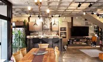 Imagem: Recém-construída com roof top e três