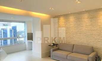 Imagem 4: ITAIM BIBI - Apartamento reformado e charmoso em rua sem saída. Três suítes, três vagas, 1