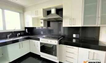 Imagem 3: Apartamento com 135m² de área útil, sala, varanda, 3 dormitórios sendo 1 suíte, 1 Vaga