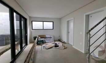 Imagem 3: Casa para venda possui 196 metros quadrados com 3 suítes no João Paulo - Florianópolis - S