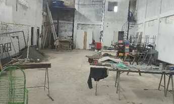 Imagem 6: Alugo Galpão Galpão / depósito com aluguel por R$1.800 /mês