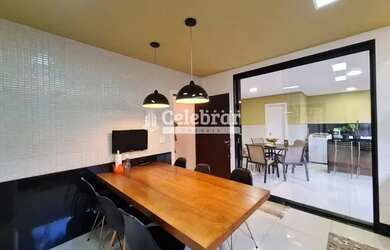 Imagem 7: Casa para Venda em Contagem, Fonte Grande, 4 dormitórios, 3 suítes, 2 banheiros, 4 vagas