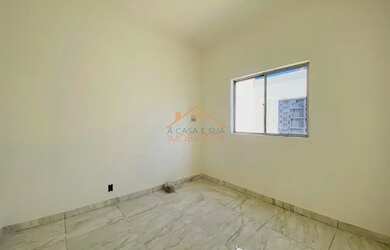 Imagem 4: Casa de aproximadamente 80m² , 2 quartos, sala, cozinha ampla, 2 vagas de garagem no São J