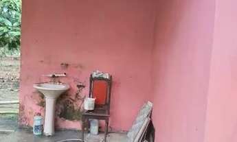 Imagem 2: Vendo uma casa Casa com 1 dormitório