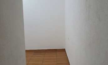 Imagem 7: Alugo Kitnet com 25 Mts2 com 1 Dorm, Coz e Banheiro, água e luz será trocado titular