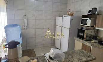 Imagem 7: Casa com quatro quartos próxima ao mar