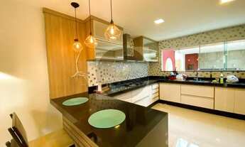 Imagem 7: Casa de condomínio para venda possui 260 metros quadrados com 4 quartos