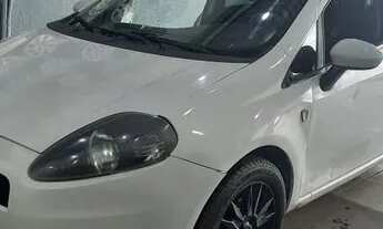 Imagem 2: Punto 2012- troco em casa e pago o restante em parcelas