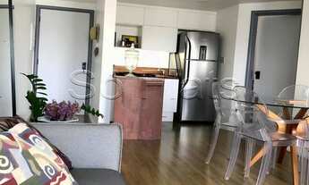 Imagem 2: Flat Conde Luciano com 1 dormitório e 1 vaga de garagem disponível para locação em Higienó