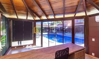 Imagem 2: SHIN QI 4 Conjunto 8 Lago Norte Casa 5 Quartos 3 Suítes + DCE 3 vagas