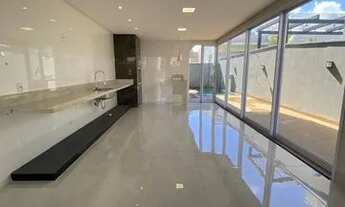 Imagem 2: Casa Térrea Jardins Lisboa Casa em Condomínio com 4 Quarto(s) e 6 banheiro(s) à Venda, 200