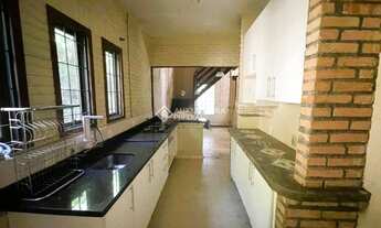 Imagem 7: Casa em Meio à Natureza no Córrego Grande - 3 Dormitórios, Amplos Deck´s e Terreno Escritu