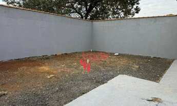 Imagem: Casa à Venda de 02 Quartos no Bairro Jardim