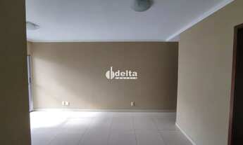 Imagem 2: Apartamento com 3 quartos sendo 1 suíte, disponível para locação no bairro Copacabana em U