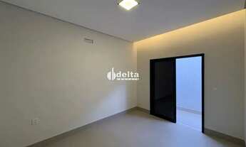 Imagem 7: Casa residencial com 3 suítes disponível para venda no bairro Novo Mundo em Uberlândia - M