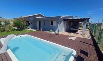 Imagem: Esquina com piscina Mariluz