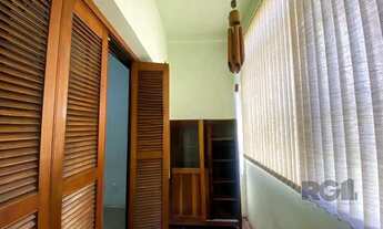 Imagem 7: Casa residencial para alugar no bairro Petrópolis com 3 dormitórios e 270 m²