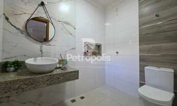 Imagem 5: Sobrado na 110 Sul com 3 suítes sendo 1 com closet com 220 m² a venda por R$ 1.200.000,00