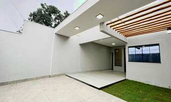 Imagem 4: Elegante casa com piscina no Jardim Itatiaia