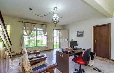 Imagem 5: Casa à venda em Chácara das Pedras com 212 m², 3 quartos, 1 suíte, 3 vagas