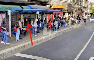 Imagem 5: Imovel comercial muito bem localizado atras de um ponto de onibus sempre cheio na João Gon