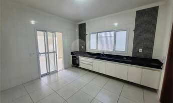 Imagem 3: Casa para alugar com 3 quartos, sendo 3 suítes, no condomínio Portal Dos Ipês, Indaiatuba