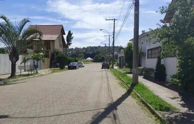 Imagem 2: Sobrado em Rua Felipe Arísio - Hípica - Porto Alegre/RS