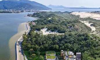 Imagem 4: Casa de Altíssimo Padrão em Condomínio Exclusivo na Lagoa Da Conceição