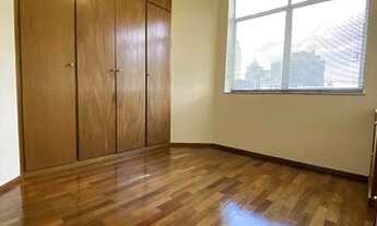 Imagem 2: Apartamento para venda tem 196 metros quadrados com 3 quartos em Santa Helena - Juiz de Fo