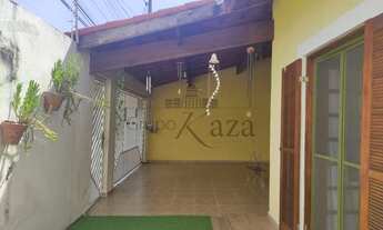 Imagem 4: Casa -3 Dormitórios - 1 Suíte-Jardim Siesta - 154 m2