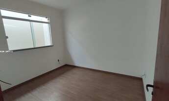 Imagem 4: Casa para Venda em Betim, Vila Verde, 2 dormitórios, 1 banheiro, 2 vagas