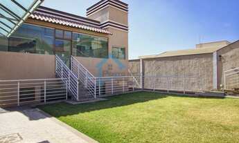 Imagem 2: Casa para Venda em Contagem, Estância Silveira, 4 dormitórios, 1 suíte, 4 banheiros, 4 vag