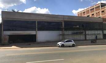 Imagem 4: LOJA COM 600 METRO FRENTE AVENIDA PRINCIPAL PE DIREITO DUPLO