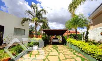 Imagem 2: Arniqueira casa 2500m2 bem localizada com lazer arniqueiras