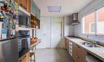 Imagem 6: Apartamento para aluguel e venda com 230 metros quadrados com 4 quartos em Perdizes - São