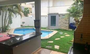 Imagem: Oportunidade Casa de 255 m² Sendo 3 Suítes