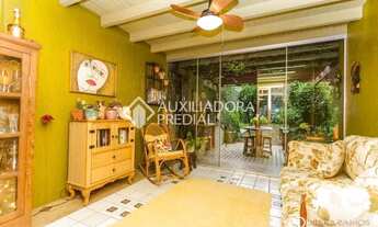 Imagem 2: PORTO ALEGRE - Casa Padrão - Chácara das Pedras