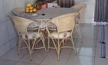 Imagem 3: Linda Casa no Rio da Luz