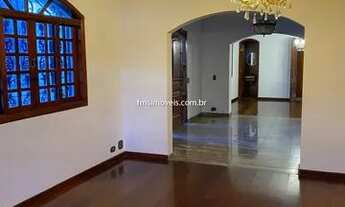 Imagem 5: -Casa com 3 Quartos e 5 banheiros à Venda, 240 m² por R$ 10.000/ Por Mês