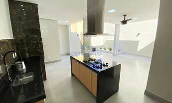 Imagem 2: Casa Térrea Reformada no Condomínio Rio Coxipó Bairro: JARDIM IMPERIAL Valor: R$ 800.000,0