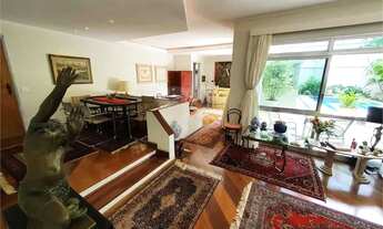 Imagem 5: Sobrado de 500m2 no Alto da Lapa com 5 dormitórios, 4 suítes, 7 banheiros, 7 vagas, piscin