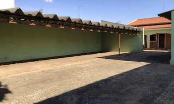 Imagem 2: Casa Residencial com 3 quartos para alugar por R$ 2400.00, 600.00 m2 - VILA ESTEVES - LIME