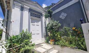 Imagem 3: Casa da época do império muito bem conservada, podendo ser comercial ou residencial