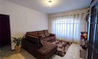 Imagem 5: Excelente imóvel com 2 quartos e edícula no fundo, localização privilegiada no bairro Jard