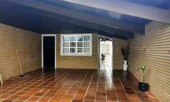 Imagem: Casa térrea pé na areia para locação